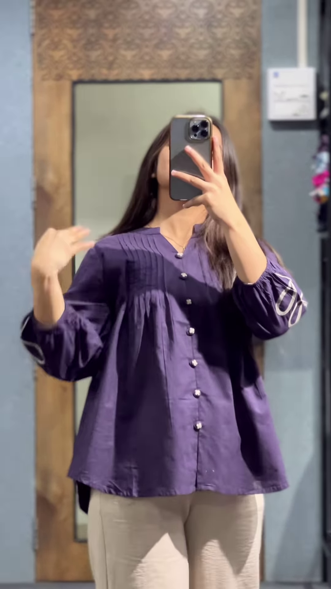 Chic Solid Pintuck Flared Cotton Top with Pearl Button Detailing & Stylish Cut Sleeves - Image 2